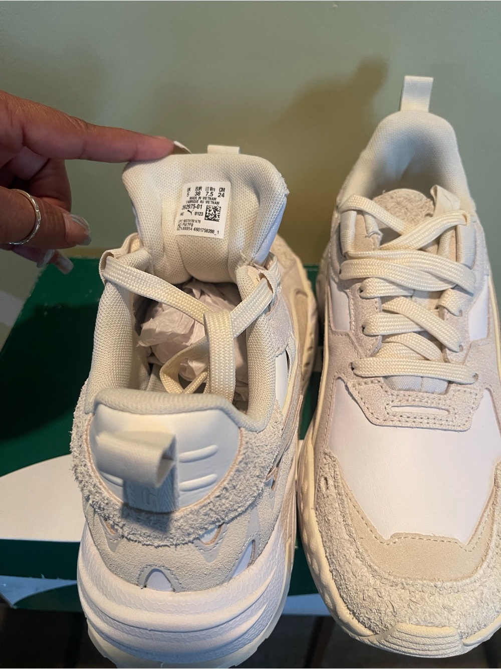 NWT, Puma women’s White Lace-Up Chunky Sneakers - Picture 2 of 7